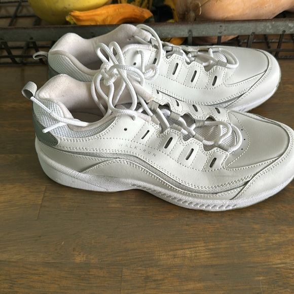Easy Spirit Shoes NWOT size 8W - Picture 4 of 4